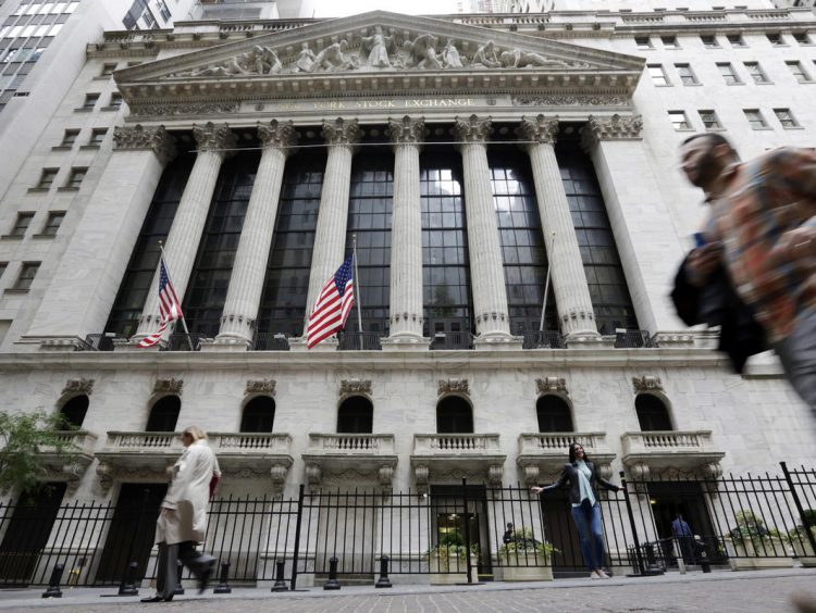 Asian markets mixed after Wall St falls on Turkey jitters