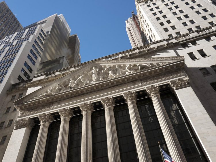 Asian stocks slide as investors fret over China's economy